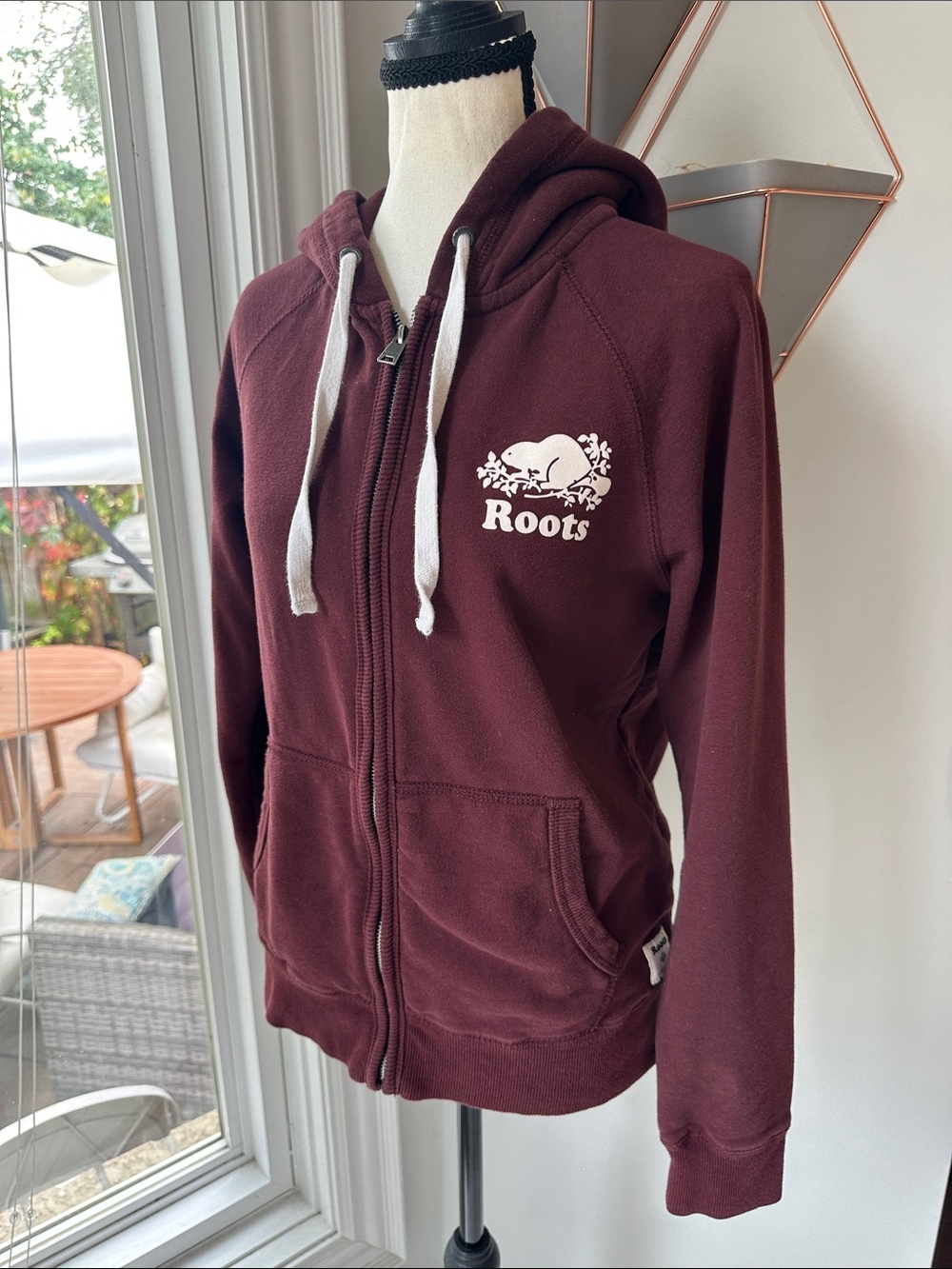 ROOTS Burgundy Maroon Full-Zip Hoodie Sweater Sweatshirt White Logo Size Small